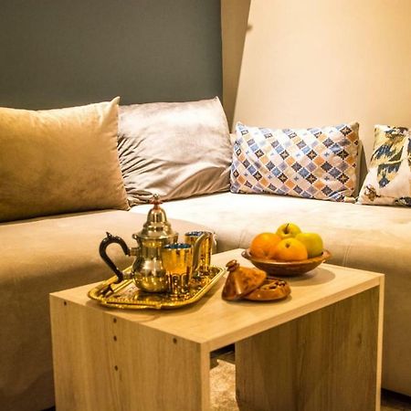 شقة Beau Studio, Cozy, Quartier Vivant, Proche De Tous وجدة المظهر الخارجي الصورة