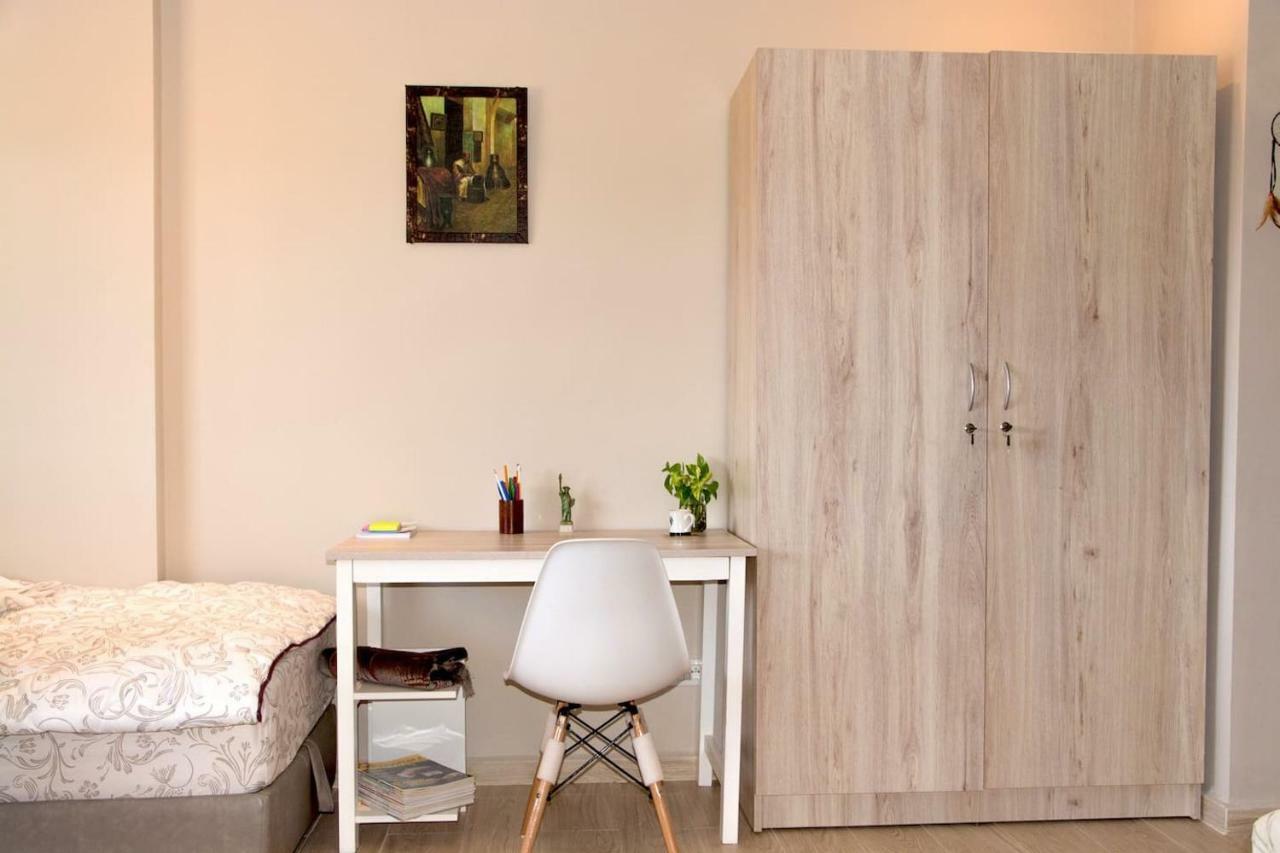 شقة Beau Studio, Cozy, Quartier Vivant, Proche De Tous وجدة المظهر الخارجي الصورة