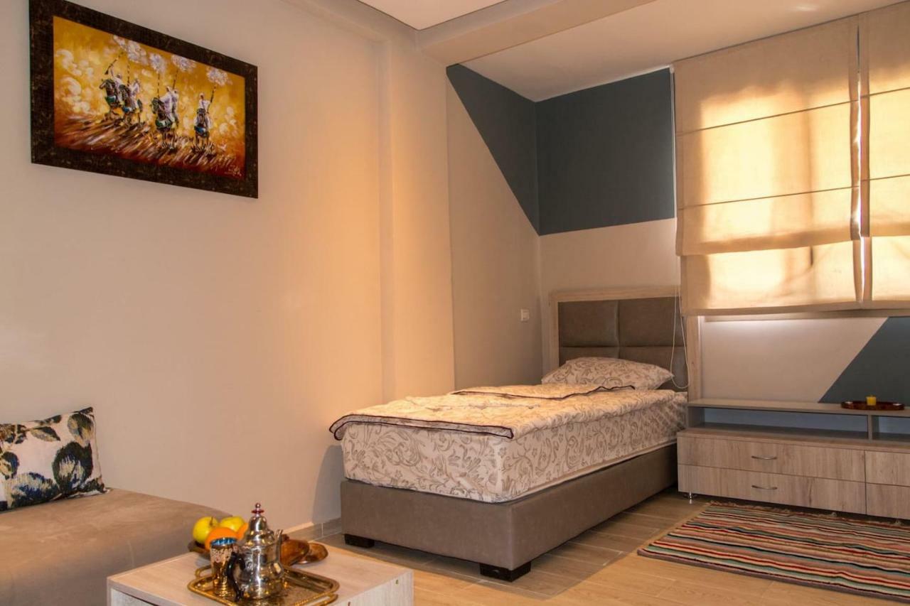 شقة Beau Studio, Cozy, Quartier Vivant, Proche De Tous وجدة المظهر الخارجي الصورة