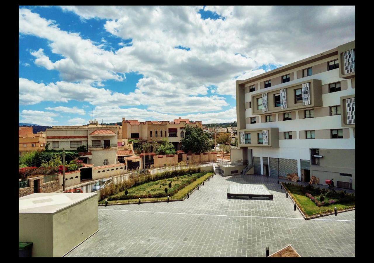 شقة Beau Studio, Cozy, Quartier Vivant, Proche De Tous وجدة المظهر الخارجي الصورة